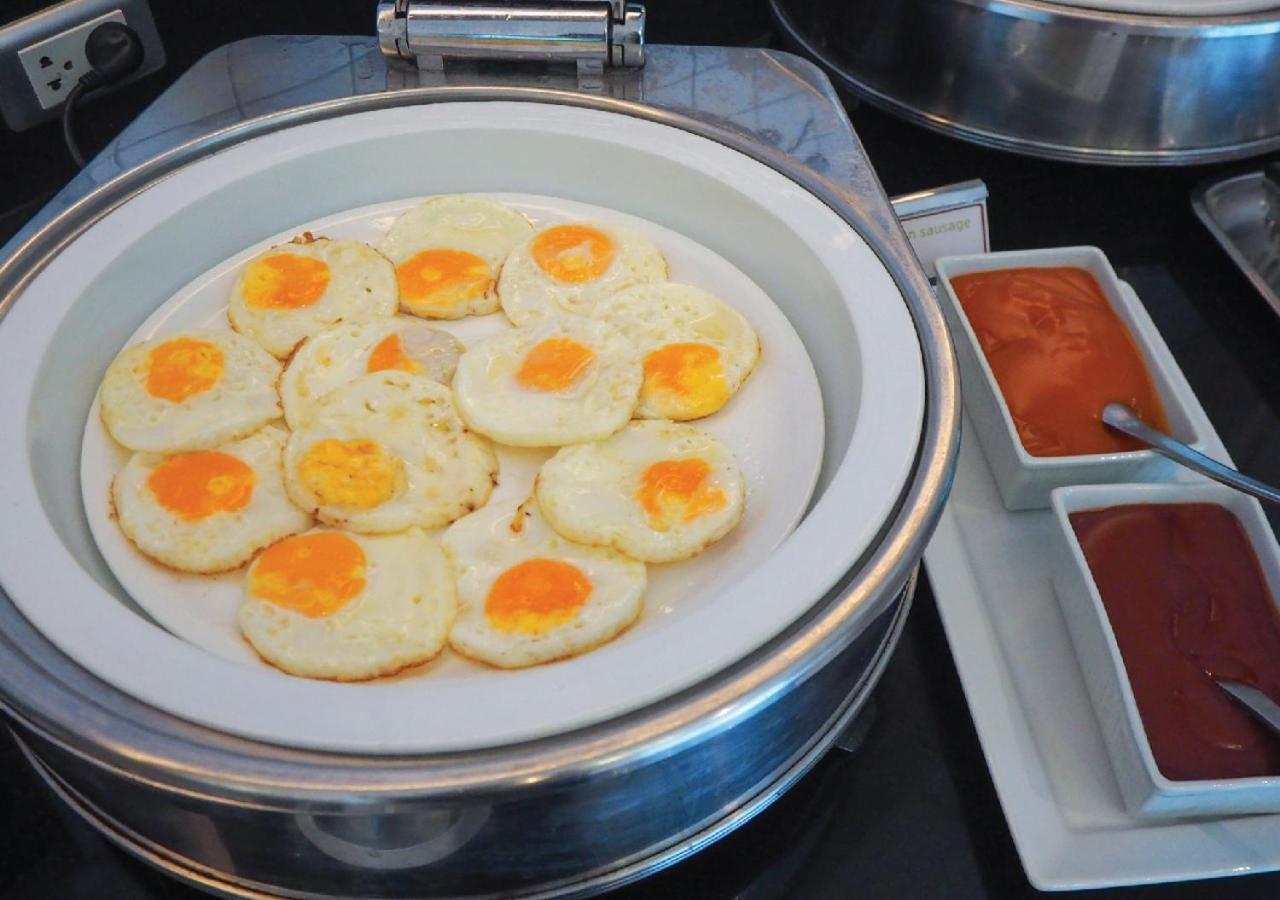 Royal President Bangkok Hotel Екстериор снимка