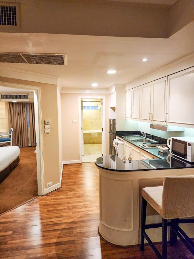 Royal President Bangkok Hotel Екстериор снимка